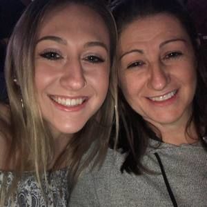 Meet your Posher, Vanessa